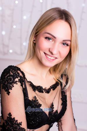 179578 - Anastasiya Age: 26 - Ukraine