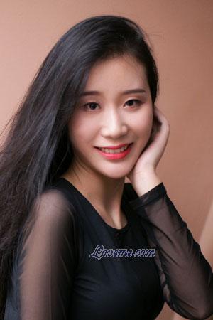 212806 - Claire Age: 28 - China