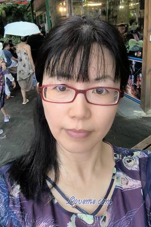 216178 - Fengshuang Age: 46 - China