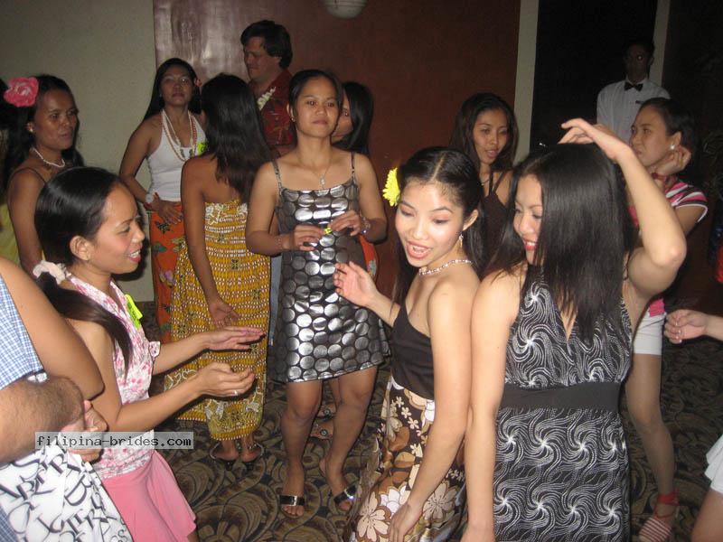 Philippine-Women-1240